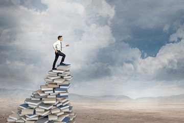 赵一曼的事迹简洁语言