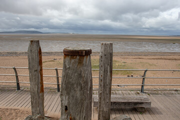 关于爱情中的失望和难受的说说 失望攒够了我自然会走