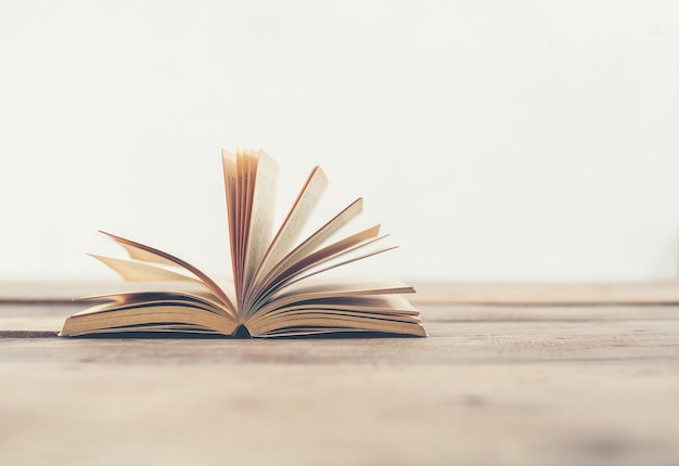 父亲六个手指会遗传给孩子么